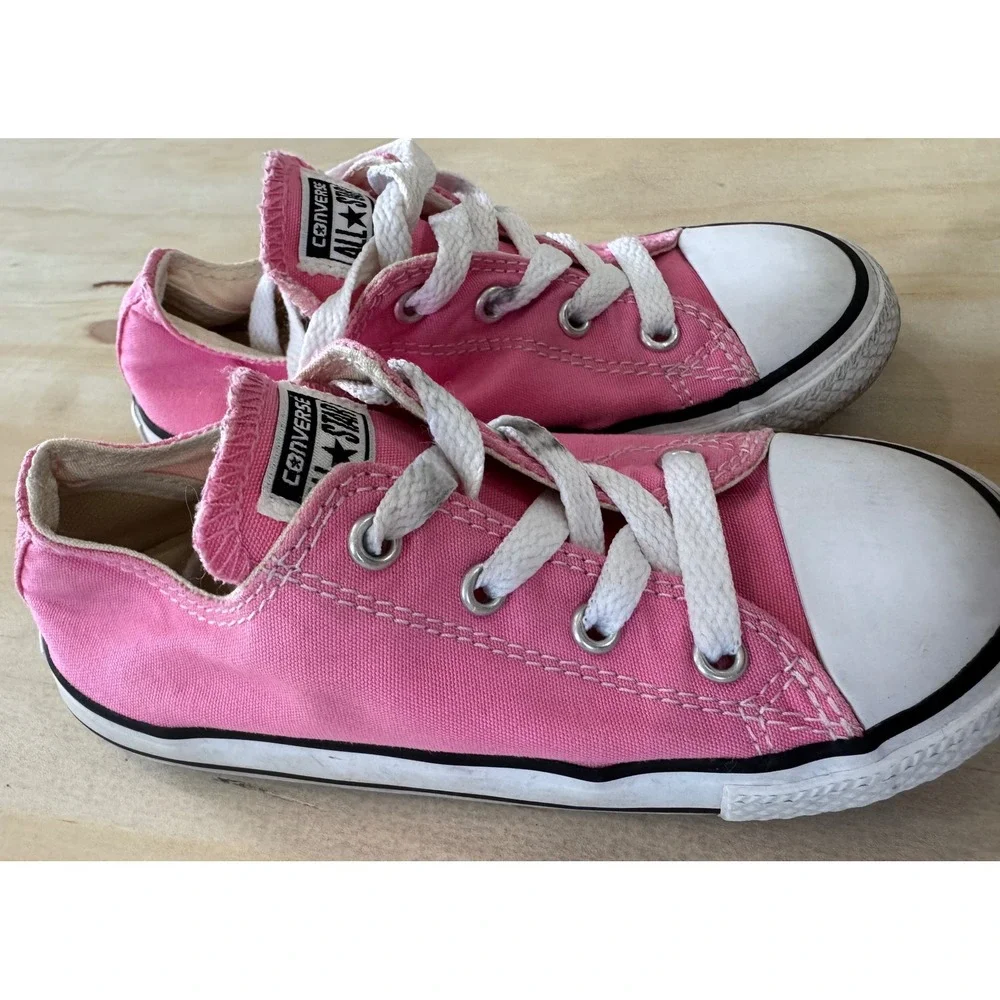 Converse Chuck Taylor All‎ Star Low Pink Canvas Infant Sneakers Size 10 7J238